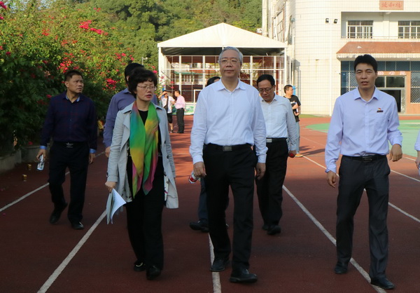 福建省教育厅林和平厅长莅临列东中学调研指导
